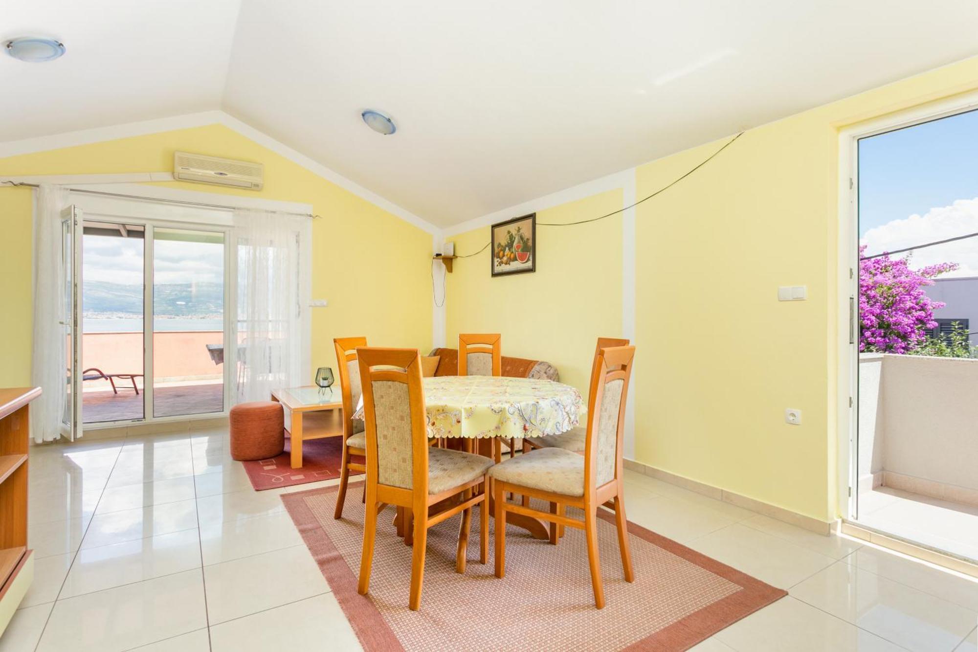 Apartments By The Sea Slatine, Ciovo - 11126 外观 照片